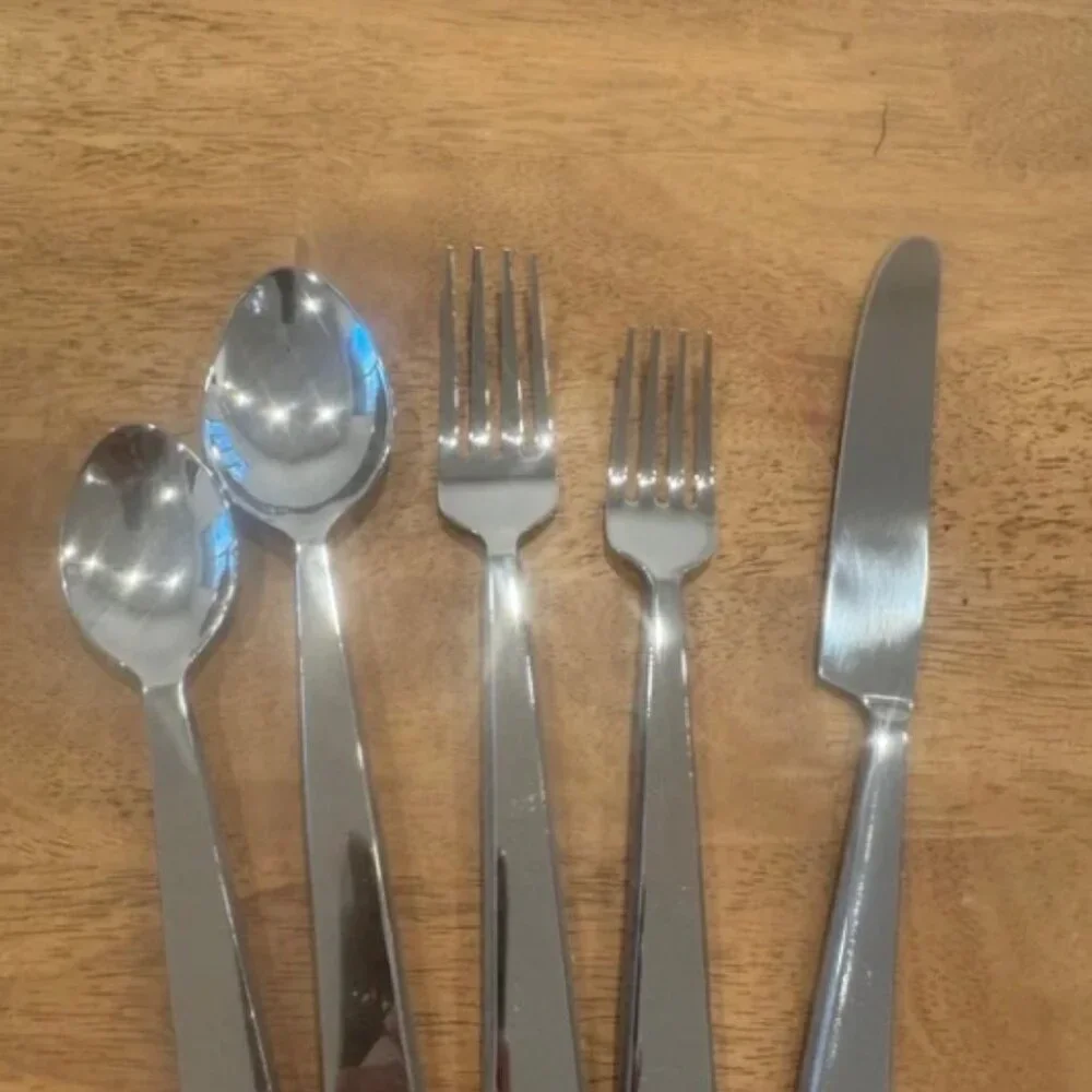 POTTERY BARN silver Caroline Flatware 5 piece set